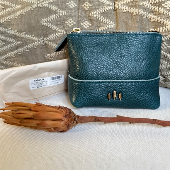 **BNNU *Premium* Small Chelsea Pouch in Lagoon from Portland Leather Goods. - Picture 6 of 7